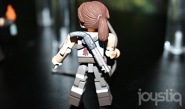 文件:Tombraidertoyfair6.jpg