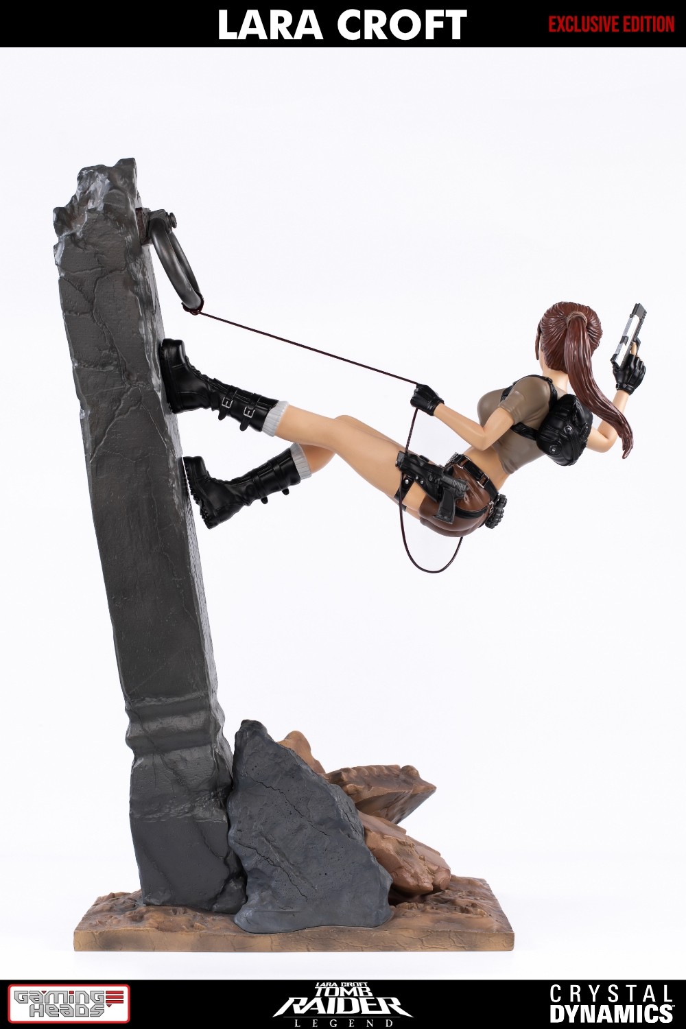 文件:Legend - Lara Croft Exclusive edition statue (14).jpg